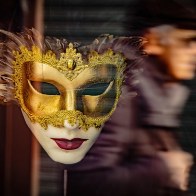 Venice Street Mask