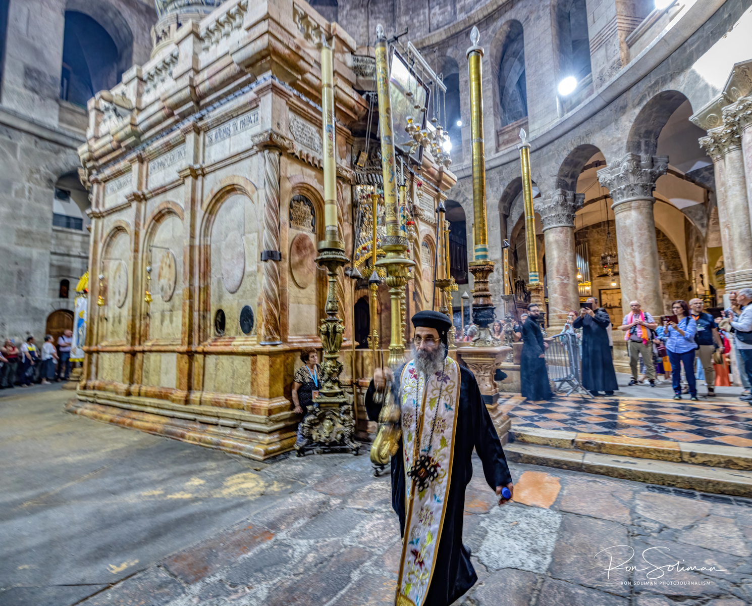 Church of the Holy Sepulchre 13 Church of the Holy Sepulchre 16